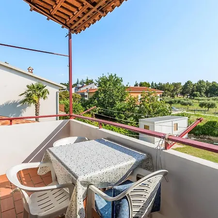 1 Bedroom Amazing In Apartment