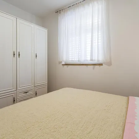 1 Bedroom Amazing In * Funtana