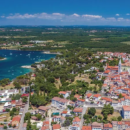 Apartment 1 Bedroom Amazing In Funtana